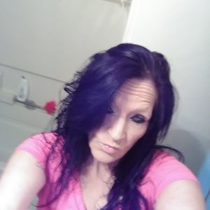 Meet your Posher, Edith